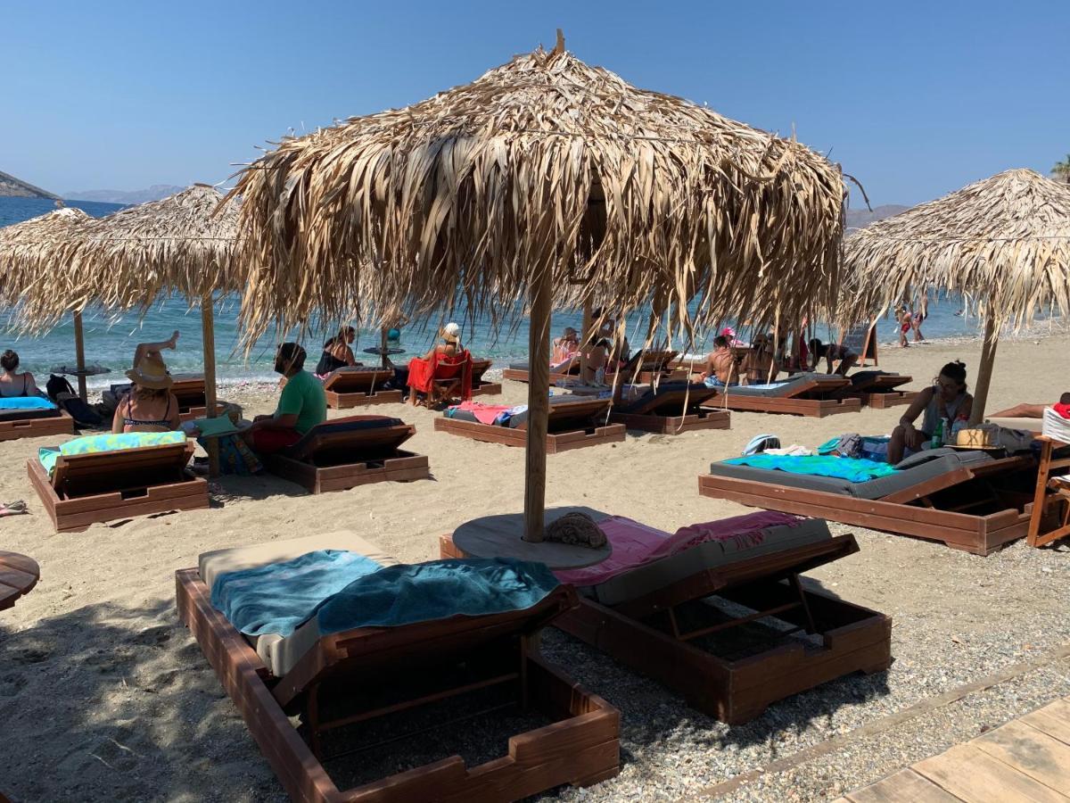 La Playa Boutique Apartments Миртеа Экстерьер фото