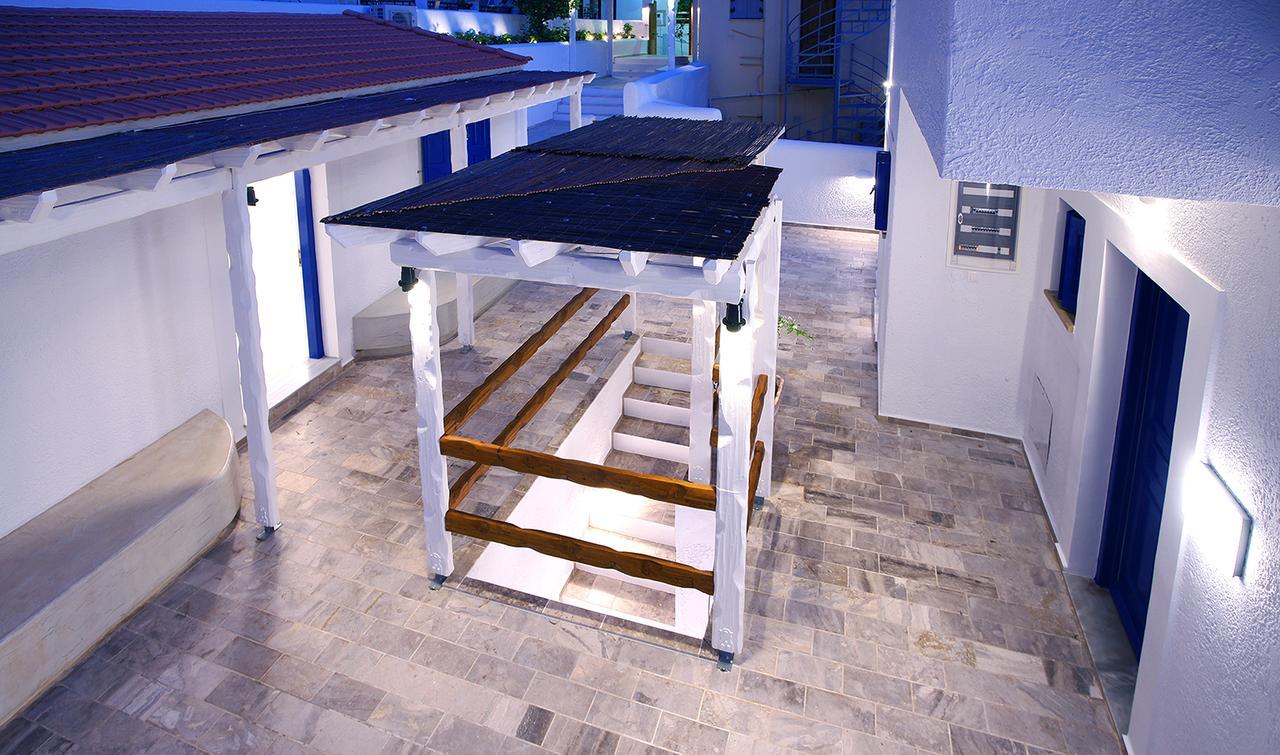 La Playa Boutique Apartments Миртеа Экстерьер фото